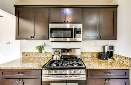 North Long Beach House | Pet-Friendly Long Beach Bungalow w/Patio & Yard