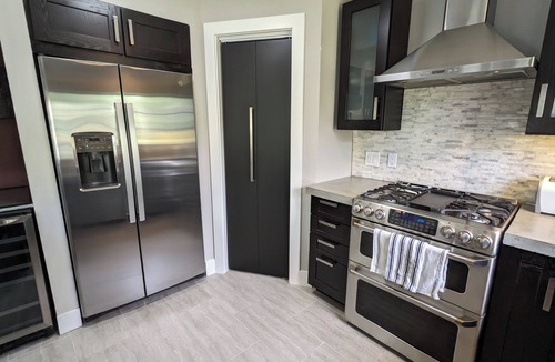 Los Feliz House | Pet-friendly Retreat in LA's Best Neighborhood