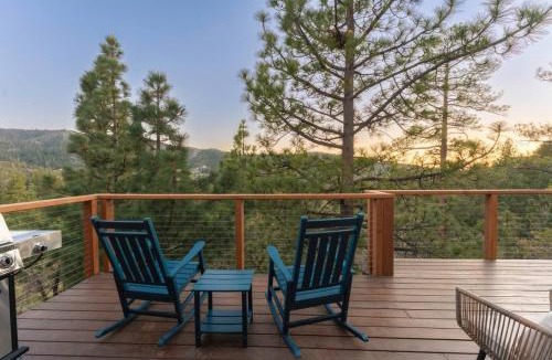 Upper Moonridge House | Pine and Paw