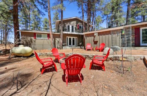 Groom Creek House | Pine Cone Lodge Fire Pit BBQ Ping Pong