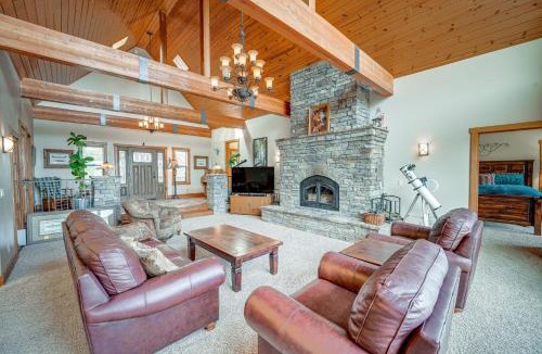 Pine Mountain Club House | Pine Mountain Club Cabin w/Private Deck & Views!
