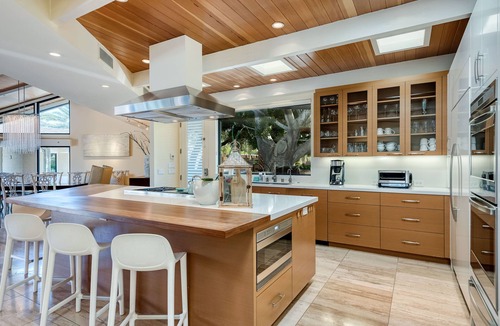 Palm Desert House | Pineapple Palms Oasis Mid-Century Pool Home in South Palm Desert near El Paseo
