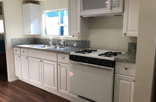 Mission Beach Cottage | Pismo Cottage-Cozy, 3 bd, Parking, Near Beach/Bay