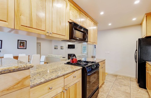 Point Loma Heights Villa | Point Loma 3 bedroom/2bath