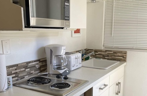 Roseville - Fleet Ridge Apartment | Point Loma Studio, Walk to the Bay! Bali Unit