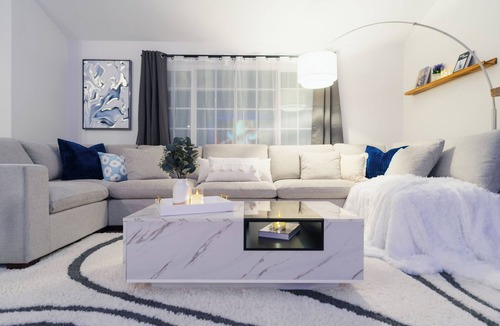 Santa Ana House | Pool + Arcade Cozy Home. Minutes to Disneyland
