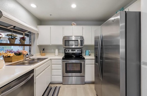 Monarch Beach Condo | Pool + Hot Tub Access + Gym | Gated, Newport Beach | Seabreeze Retreat
