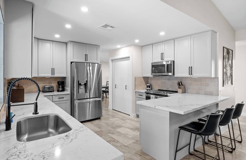 Villa De Paz House | Poolside Patio | Close to Westgate | Dog Friendly