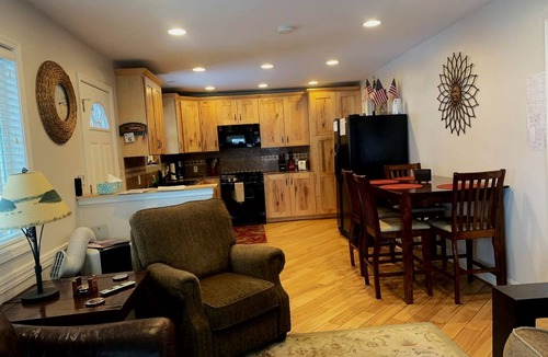 Peninsula Village Cabin | Premiere Family-Friendly Lakeside Cabin, Beautiful Views, Free Dock & Boat Slip