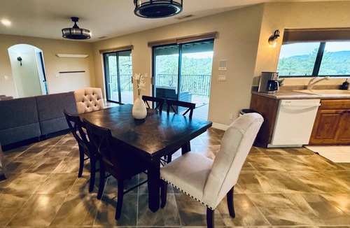 Prescott House | Prescott's #1 Luxe Mountain Sanctuary | Cozy Spa | Golf | Majestic Views