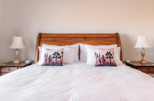 Yucca Valley Apartment | Privacy, Epic Views, Spa Pipes Canyon Homestead