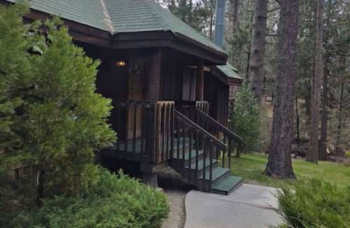 Idyllwild Cabin | Private 1-Bedroom Suite at Eagle Creek
