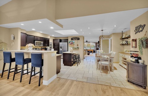 El Cajon House | Private 10 BR Estate: Ranch House, Farmhouse & Bunkhouse at Rockin’ View Ranch!