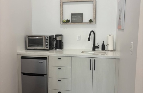 New River Apartment | Private Casita in the desert w amazing views, sunsets, and wildlife.