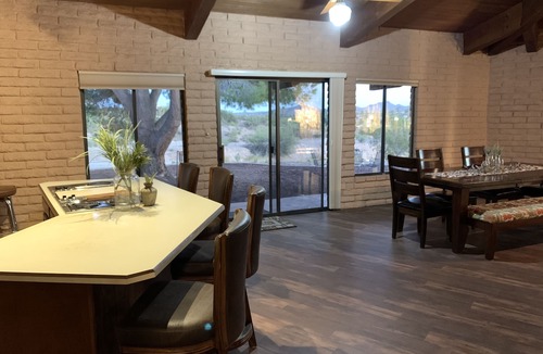 Wickenburg House | Private Desert Escape Close to Downtown with Horse Pens on the Sols Wash!