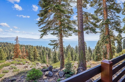 Tahoe City Condo | Private Feel Lakeview Corner Condo Unit #5