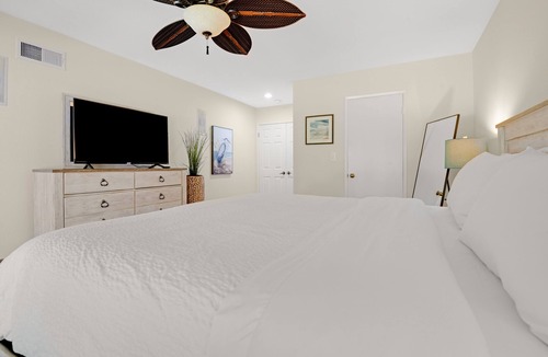 Topanga House | Private Home in Picturesque Topanga Canyon