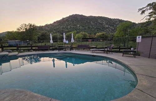 Three Rivers Apartment | Private Hot Tub - Shared Pool - 6 Miles to Sequoia - Walk To Town - Mtn Views