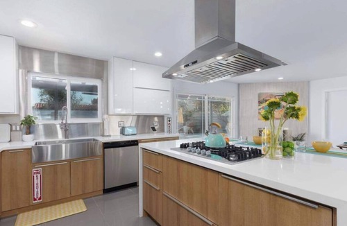 Desert Park Estates House | Private Pool & Hot Tub Getaway Near Palm Canyon Dr