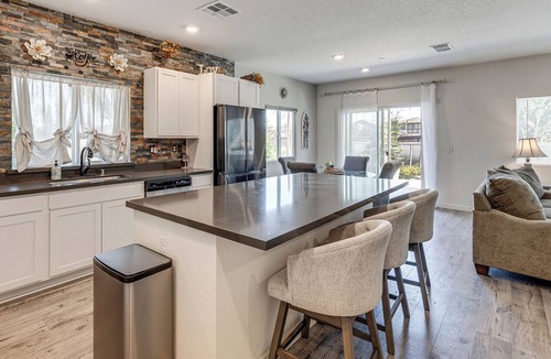 Stockton House | Private Pool & Yard! Family Getaway in Stockton