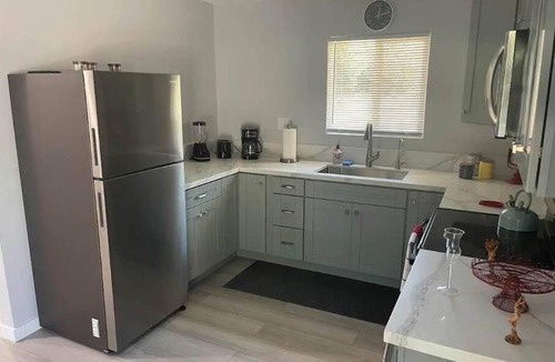 Old Poway Cottage | Private Poway Guesthouse with Soaking Tub Near San Diego