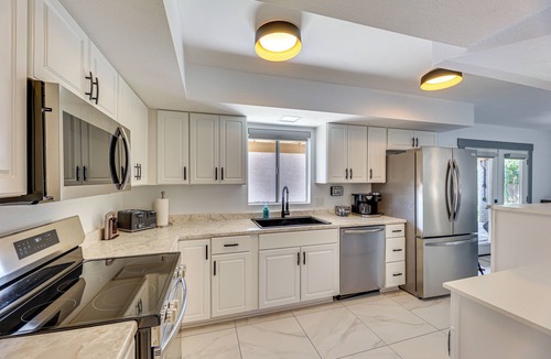 Cottonwood House | Private Putting Green & Patio: Sun Lakes Home!