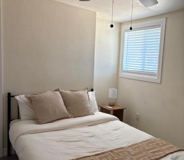 East Hemet House | Private Room- Separate Entrance & Ensuite Bath