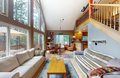 Beckwourth House | Projector & Deck! Family Cabin, 4 Mi to Lake Davis