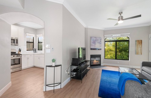 Kierland Apartment | Pure Suites Scottsdale Kierland 1 Bed Pool Gym Putting Green Pickleball Tennis