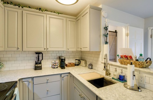 Butte County House | Quiet Country Stay: Modern Guest Suite Near Chico