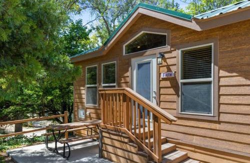 Kernville House | Quiet little pet friendly cabin