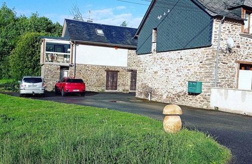 Espartignac Apartment | Quiet studio close to main roads and shops