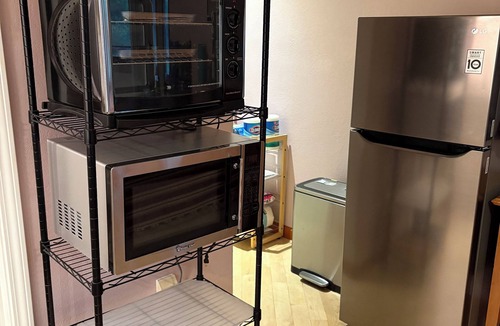 Ladera Apartment | Quiet Studio. Private Entrance. Parking. WiFi. Laundry. Near Stanford.