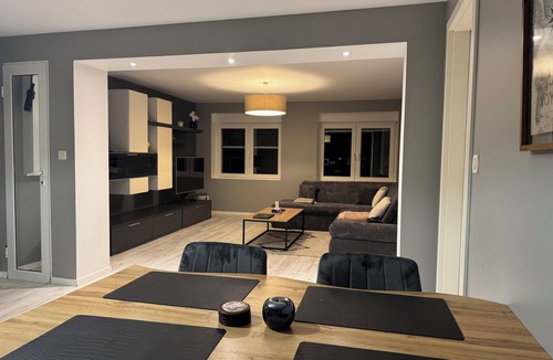 Val-de-Moder Apartment | Quiet three-room apartment - close to the Royal Palace