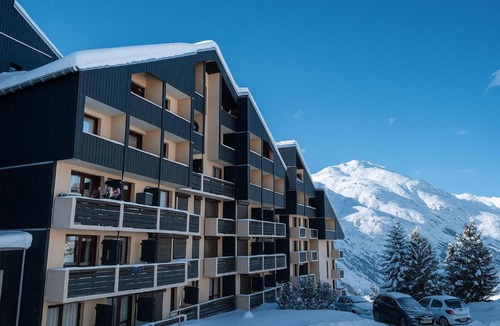 Les Menuires Apartment | Résidence Sarvan - Studio pour 2 cuisine équipée et proche des pistes idéal couple MAE-6054