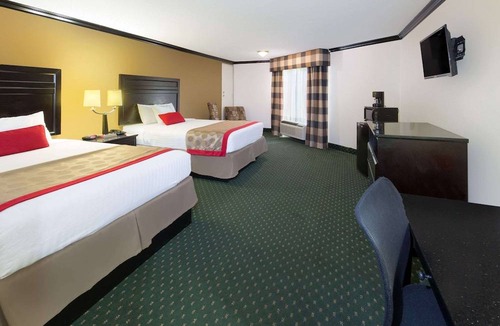 Ontario Hotel | Ramada by Wyndham Ontario