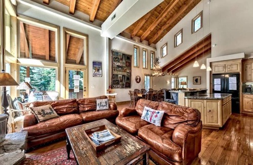 Truckee House | Ramshorn Basecamp: Golf Course, Hot Tub, Arcade