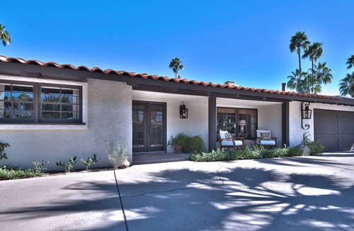El Mirador House | Ranch Style Home in Central Location +Large Pool & Spa area + Great View +Walk t