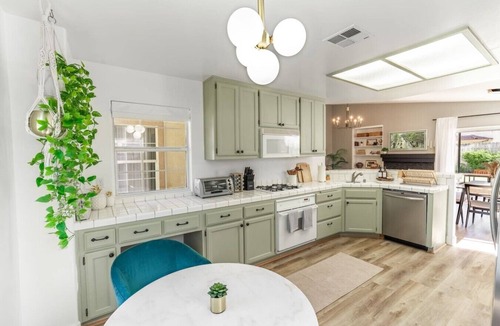 Greenacres House | Rancho |Family Retreat w/Private Pool & Fireplace