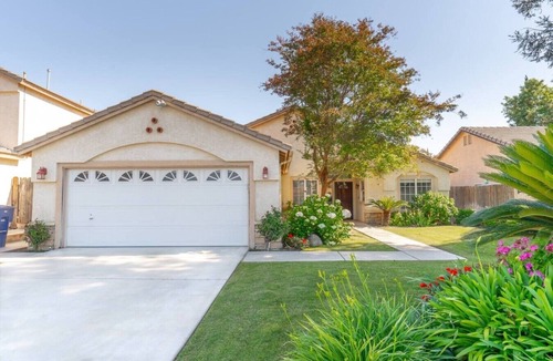 Greenacres House | Rancho |Family Retreat w/Private Pool & Fireplace