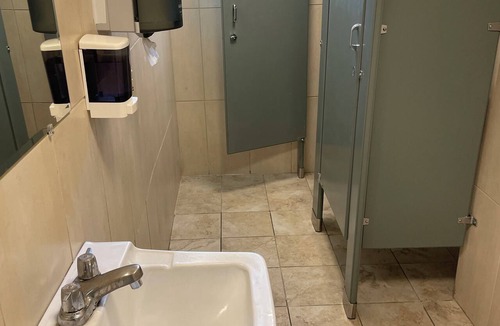 Huntington Park Hostel | Randolph Hotel