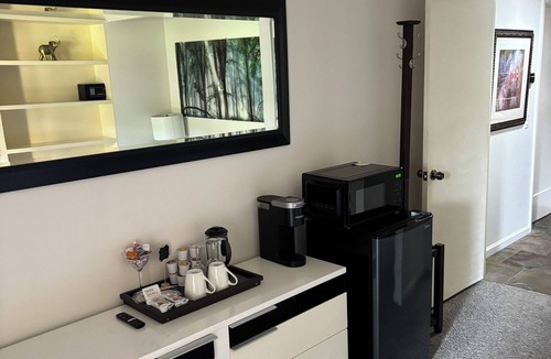 Dana Point Apartment | Real bargain in a highly popular location. Peaceful, cozy, safe, amazing view!