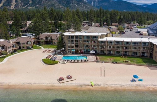 South Lake Tahoe House | Relax and Unwind! FREE Parking and Full Service Spa, Near Zephyr Cove Beach!