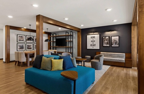 Temecula Hotel | Relax & Unwind in Spacious Suite w/Free Parking | Miramonte Winery - 5.2 miles