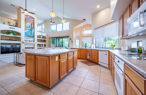 Fox Crossing House | Relaxing 4BR House w/Pool Near Golf Club & Lake