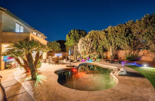Ocotillo House | Resort Backyard with Pool, Spa & Putting Green