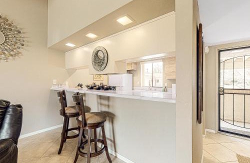 Palm Desert Apartment | Resorter Retreat Permit# STR2025-0136