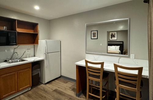El Cajon Hotel | Rodeway Inn El Cajon - San Diego East