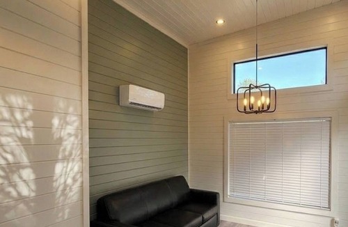 Cottonwood Ski Chalet | Romantic Red Rock Escape:1BR Cottonwood Chalet near Sedona Wine Trail & AC: TH25