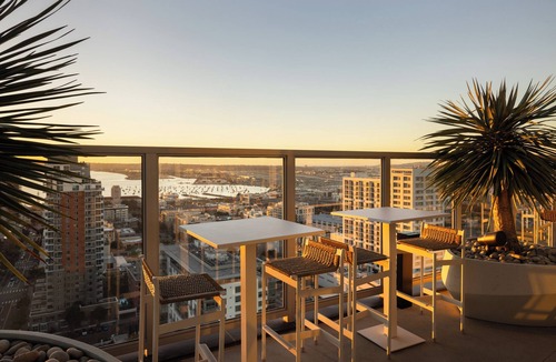 Downtown San Diego Apartment | Rooftop Bay Views + Pool + Hot Tub | Walkable Little Italy | Ancora by AvantStay
